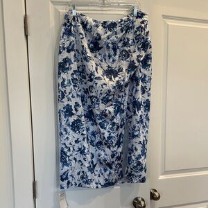 NWT Abercrombie & Fitch Asymmetrical Skirt in Blue Floral
